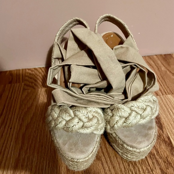 Brand new espadrilles sandals. - Picture 3 of 3